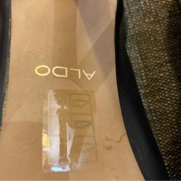 ALDO Sz 9 Pointy Toe Cap  Leather Ankle Strap Shoetie 4” Heels Shoes - Picture 7 of 9